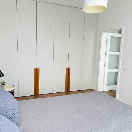 Butas Paciame Siauliu Miesto Centre Apartment Siauliai  Ngoại thất bức ảnh